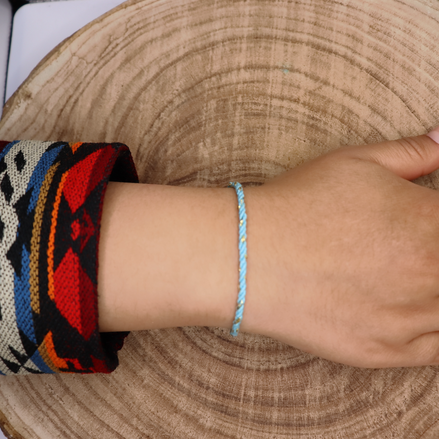Bracelet Tressé Andin – 13 Énergies Ancestrales d’Otavalo