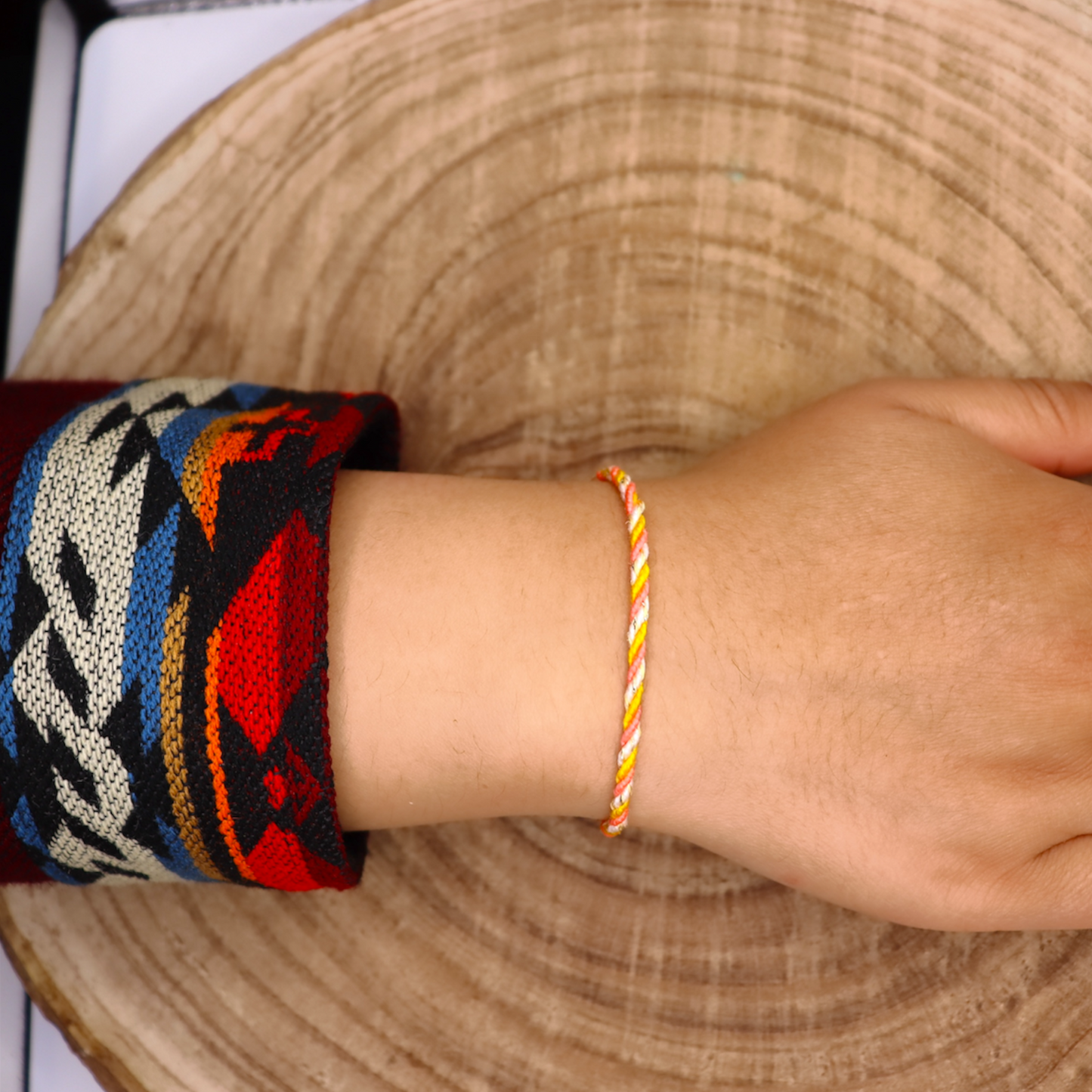 Bracelet Tressé Andin – 13 Énergies Ancestrales d’Otavalo