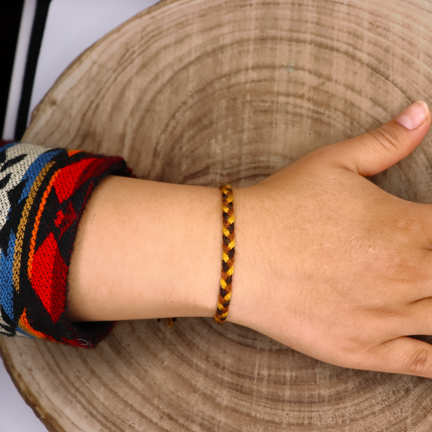 Bracelet Tressé Andin – 13 Énergies Ancestrales d’Otavalo